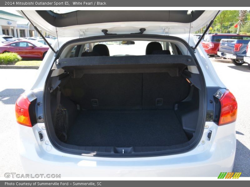White Pearl / Black 2014 Mitsubishi Outlander Sport ES