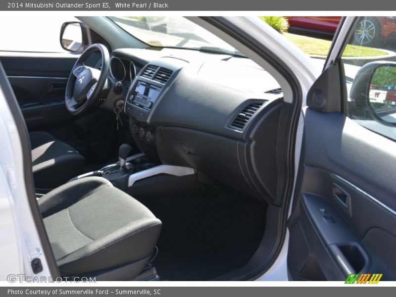 White Pearl / Black 2014 Mitsubishi Outlander Sport ES