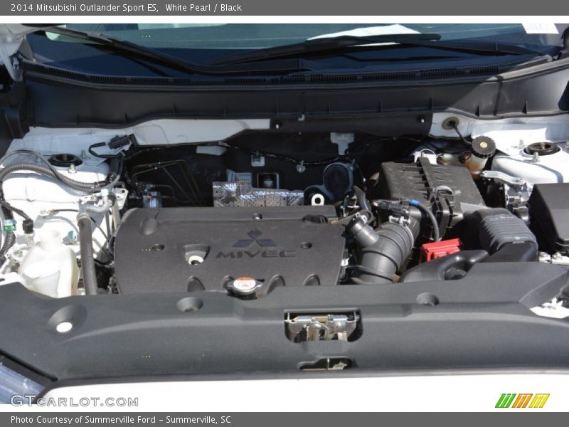 White Pearl / Black 2014 Mitsubishi Outlander Sport ES