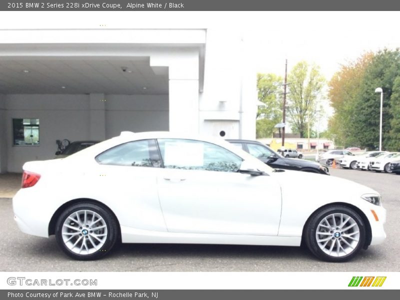 Alpine White / Black 2015 BMW 2 Series 228i xDrive Coupe