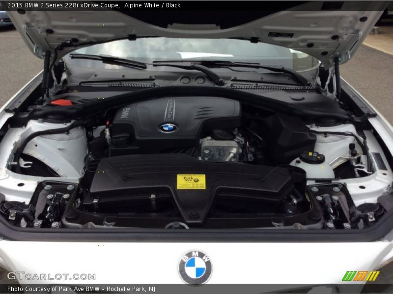 Alpine White / Black 2015 BMW 2 Series 228i xDrive Coupe