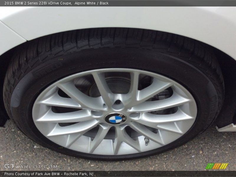 Alpine White / Black 2015 BMW 2 Series 228i xDrive Coupe