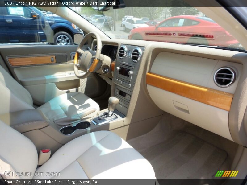 Oxford White / Dark Charcoal 2007 Lincoln MKZ AWD Sedan