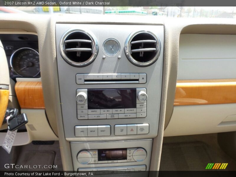 Oxford White / Dark Charcoal 2007 Lincoln MKZ AWD Sedan
