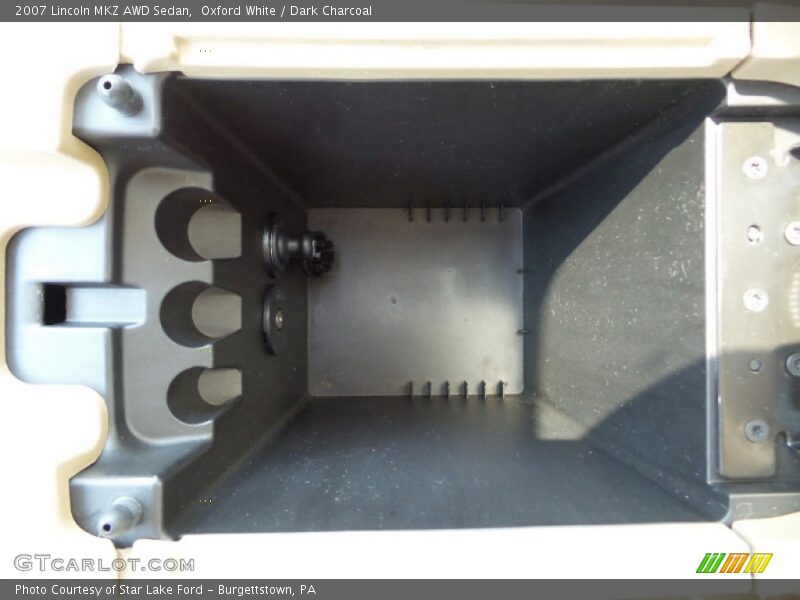 Oxford White / Dark Charcoal 2007 Lincoln MKZ AWD Sedan