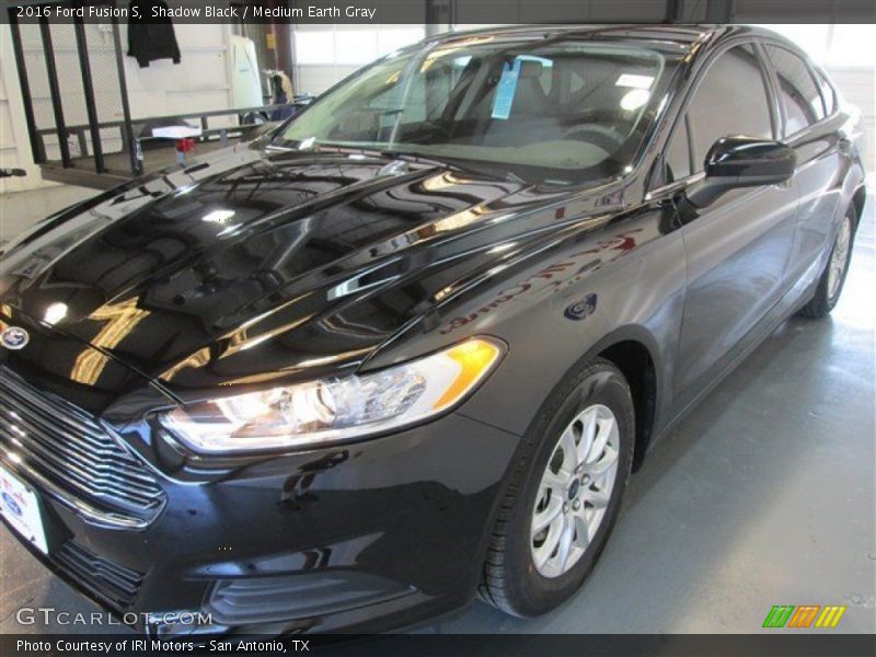 Shadow Black / Medium Earth Gray 2016 Ford Fusion S