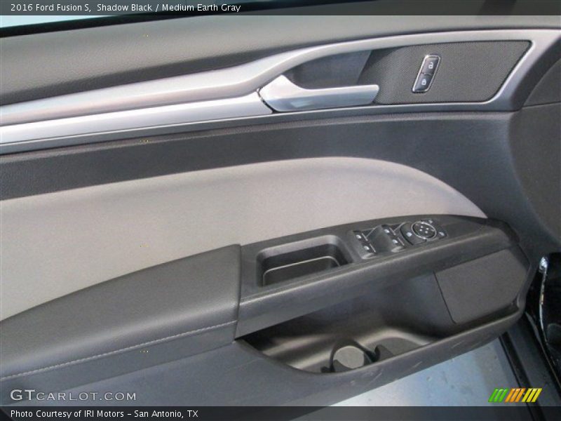 Shadow Black / Medium Earth Gray 2016 Ford Fusion S
