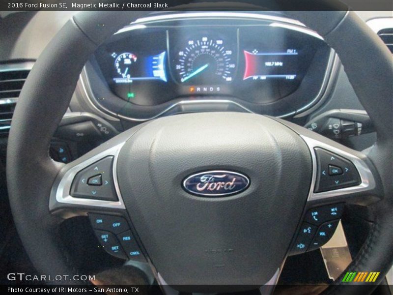 Magnetic Metallic / Charcoal Black 2016 Ford Fusion SE