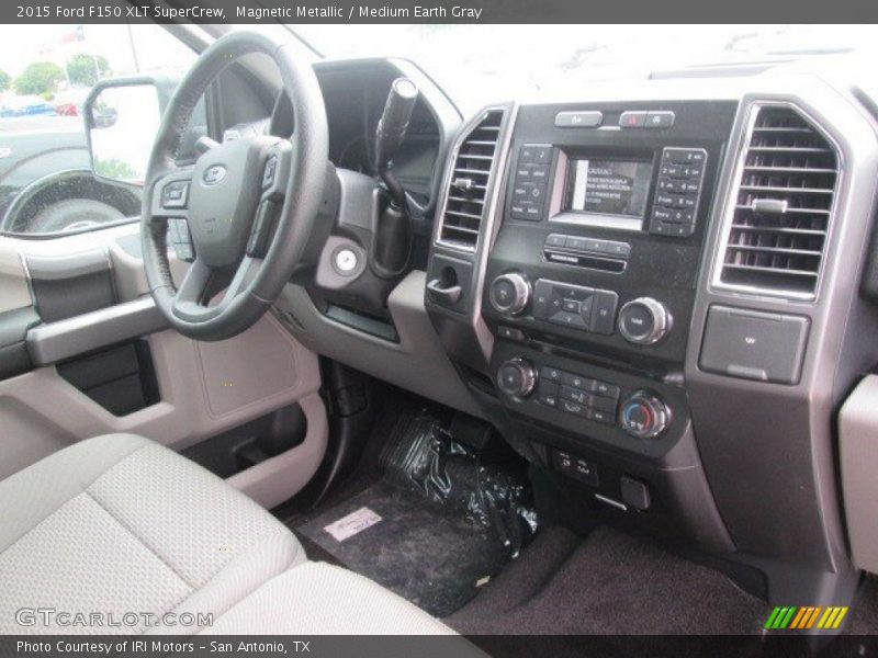 Magnetic Metallic / Medium Earth Gray 2015 Ford F150 XLT SuperCrew