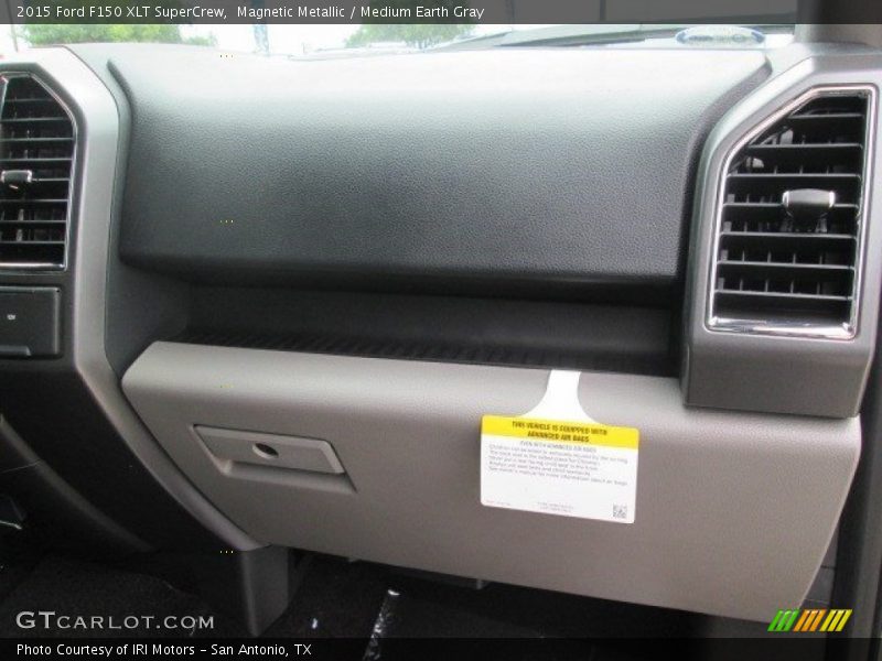 Magnetic Metallic / Medium Earth Gray 2015 Ford F150 XLT SuperCrew