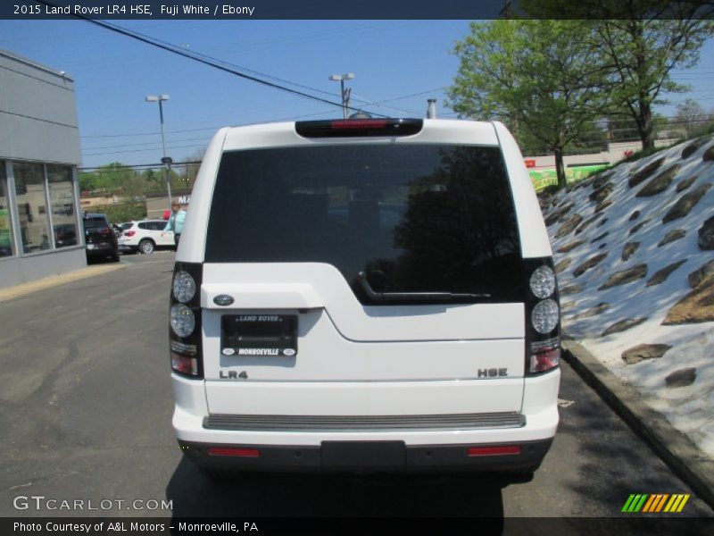 Fuji White / Ebony 2015 Land Rover LR4 HSE