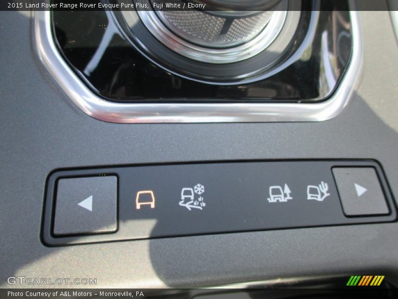 Fuji White / Ebony 2015 Land Rover Range Rover Evoque Pure Plus