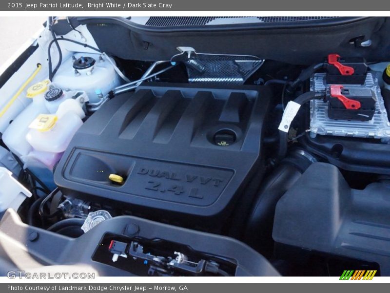 Bright White / Dark Slate Gray 2015 Jeep Patriot Latitude