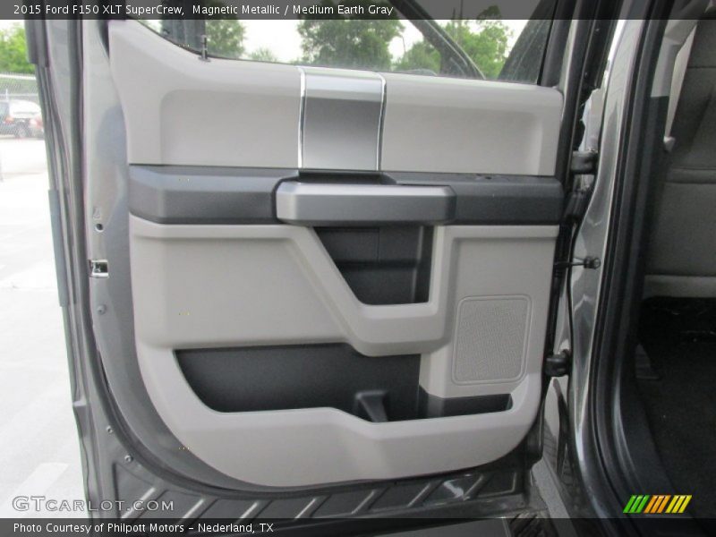 Magnetic Metallic / Medium Earth Gray 2015 Ford F150 XLT SuperCrew
