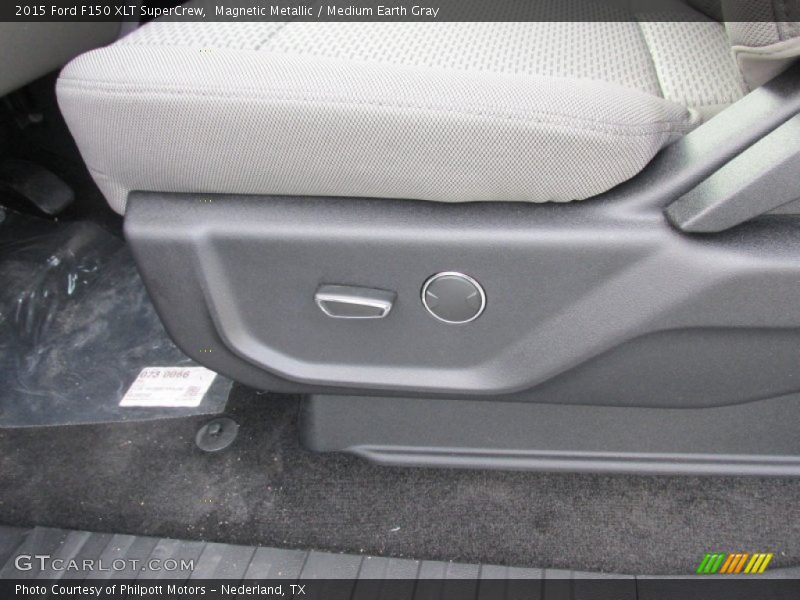 Magnetic Metallic / Medium Earth Gray 2015 Ford F150 XLT SuperCrew