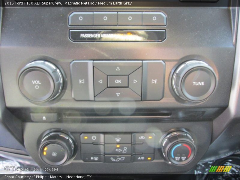 Magnetic Metallic / Medium Earth Gray 2015 Ford F150 XLT SuperCrew