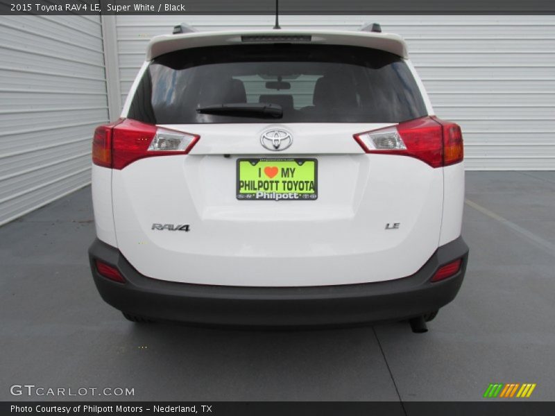 Super White / Black 2015 Toyota RAV4 LE