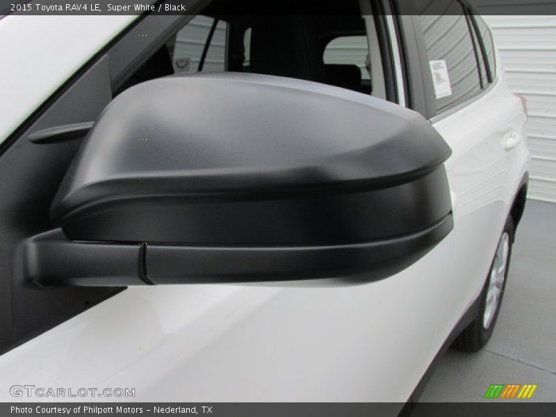 Super White / Black 2015 Toyota RAV4 LE