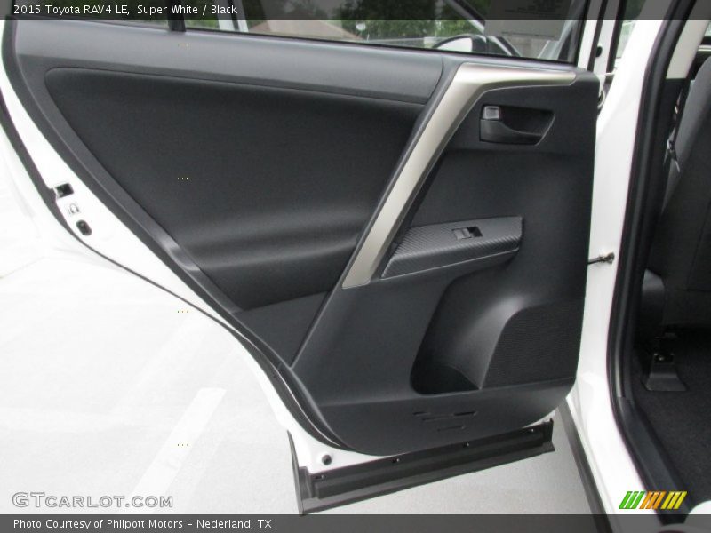 Super White / Black 2015 Toyota RAV4 LE