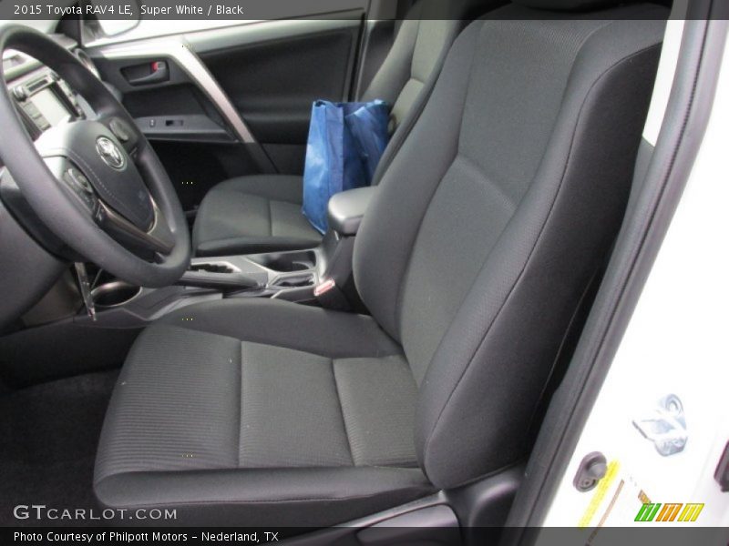 Super White / Black 2015 Toyota RAV4 LE