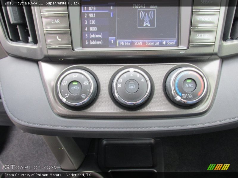 Super White / Black 2015 Toyota RAV4 LE