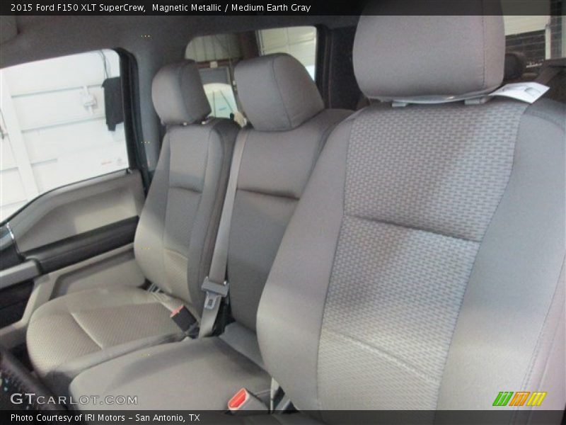 Magnetic Metallic / Medium Earth Gray 2015 Ford F150 XLT SuperCrew