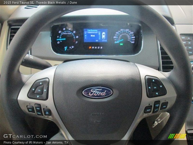 Tuxedo Black Metallic / Dune 2015 Ford Taurus SE