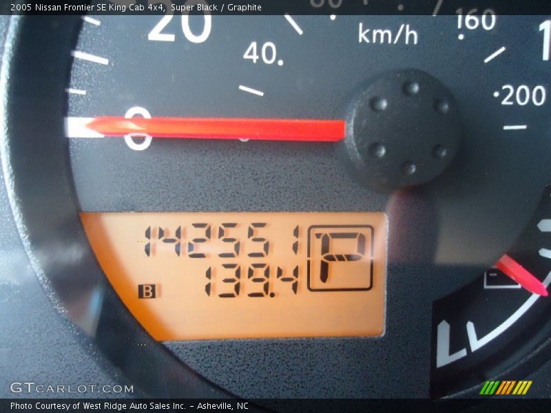 Super Black / Graphite 2005 Nissan Frontier SE King Cab 4x4