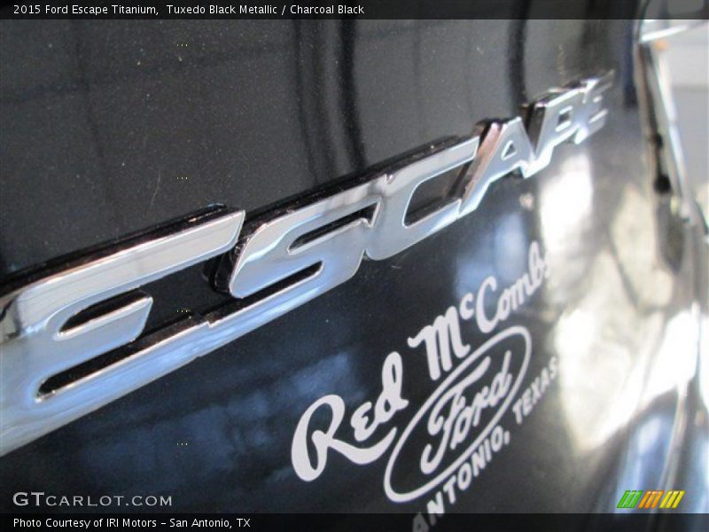 Tuxedo Black Metallic / Charcoal Black 2015 Ford Escape Titanium