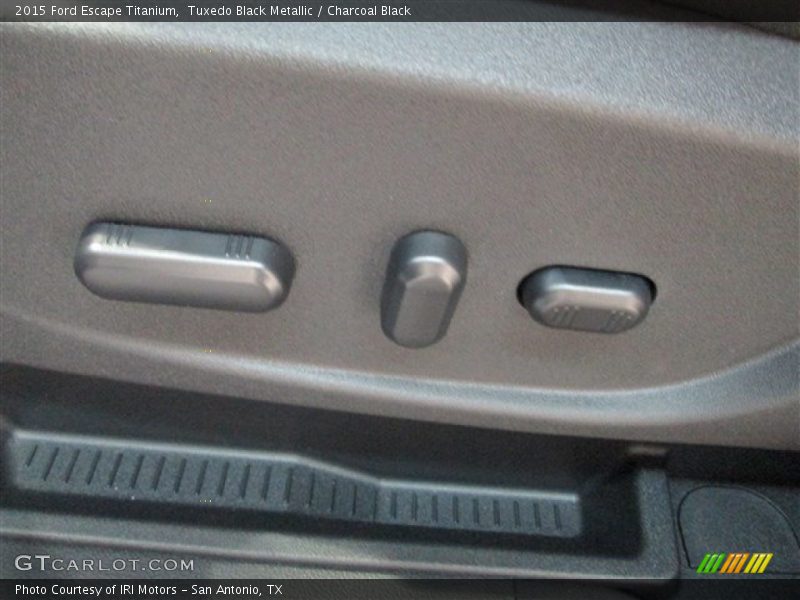 Tuxedo Black Metallic / Charcoal Black 2015 Ford Escape Titanium