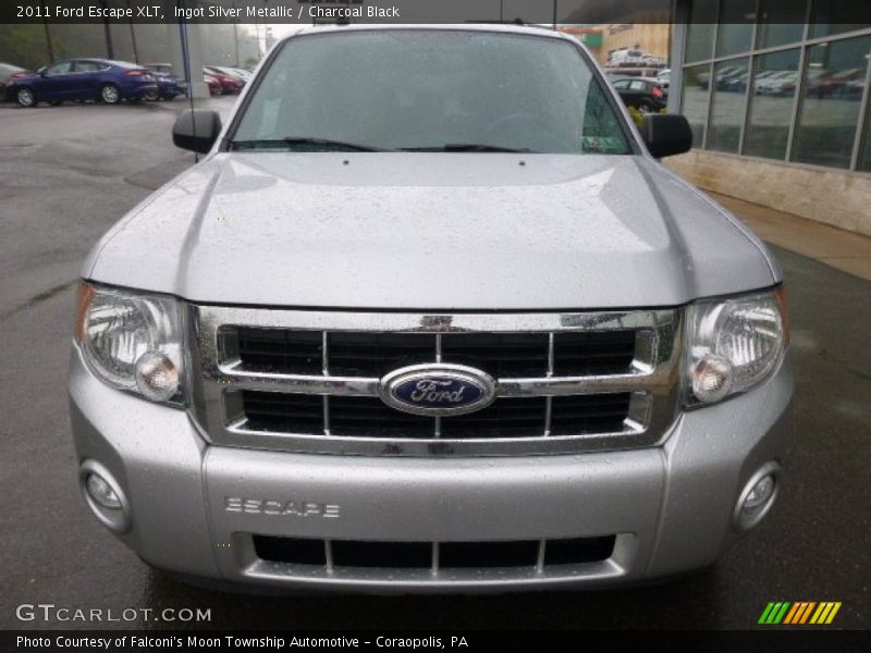 Ingot Silver Metallic / Charcoal Black 2011 Ford Escape XLT