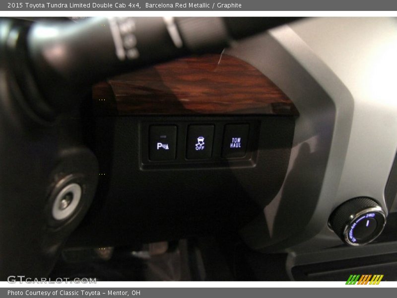 Barcelona Red Metallic / Graphite 2015 Toyota Tundra Limited Double Cab 4x4