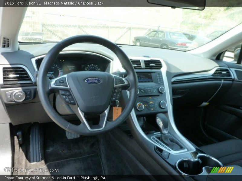 Magnetic Metallic / Charcoal Black 2015 Ford Fusion SE