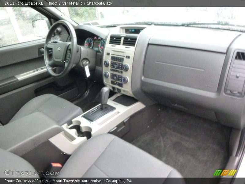 Ingot Silver Metallic / Charcoal Black 2011 Ford Escape XLT