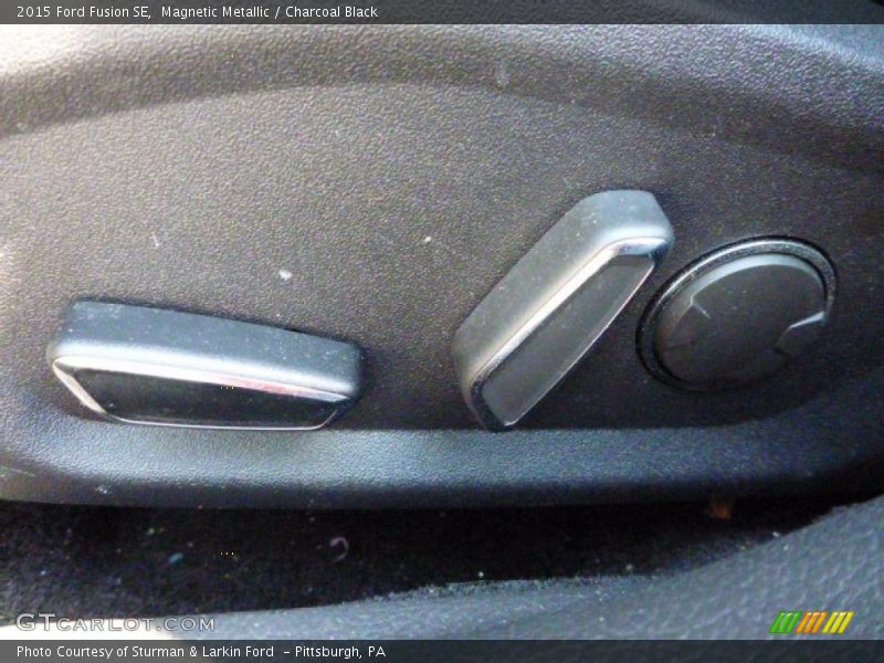 Magnetic Metallic / Charcoal Black 2015 Ford Fusion SE