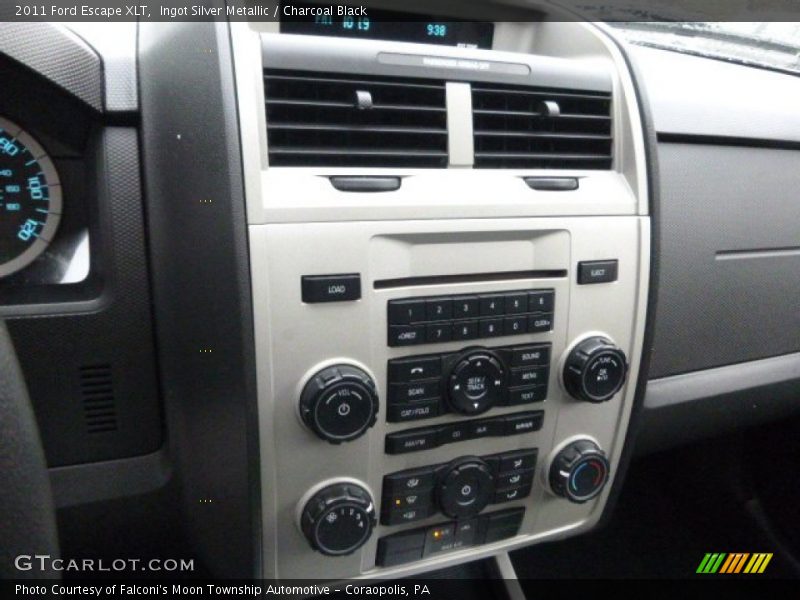 Ingot Silver Metallic / Charcoal Black 2011 Ford Escape XLT