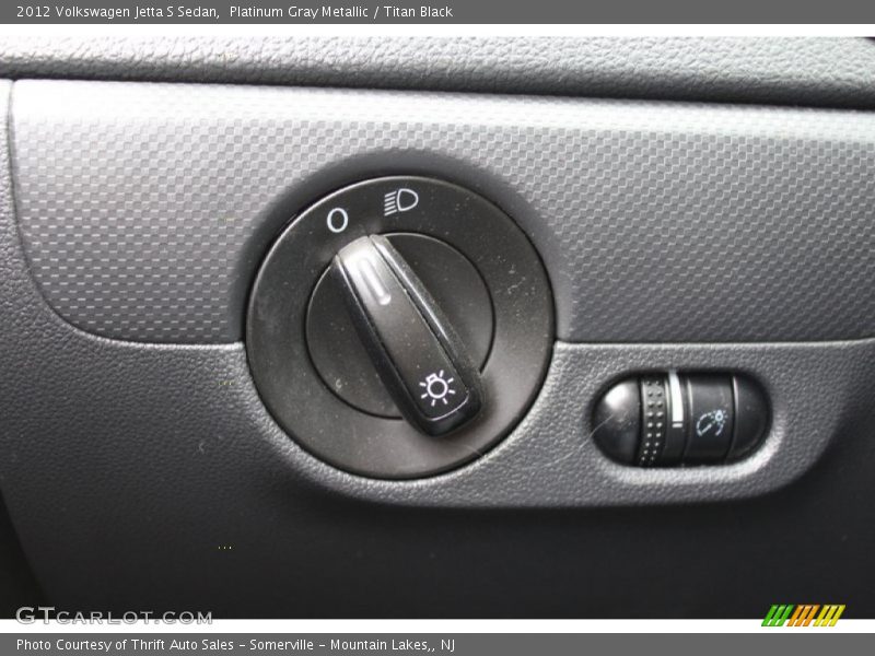 Platinum Gray Metallic / Titan Black 2012 Volkswagen Jetta S Sedan