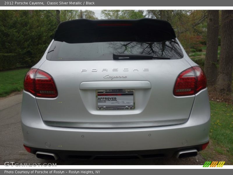 Classic Silver Metallic / Black 2012 Porsche Cayenne