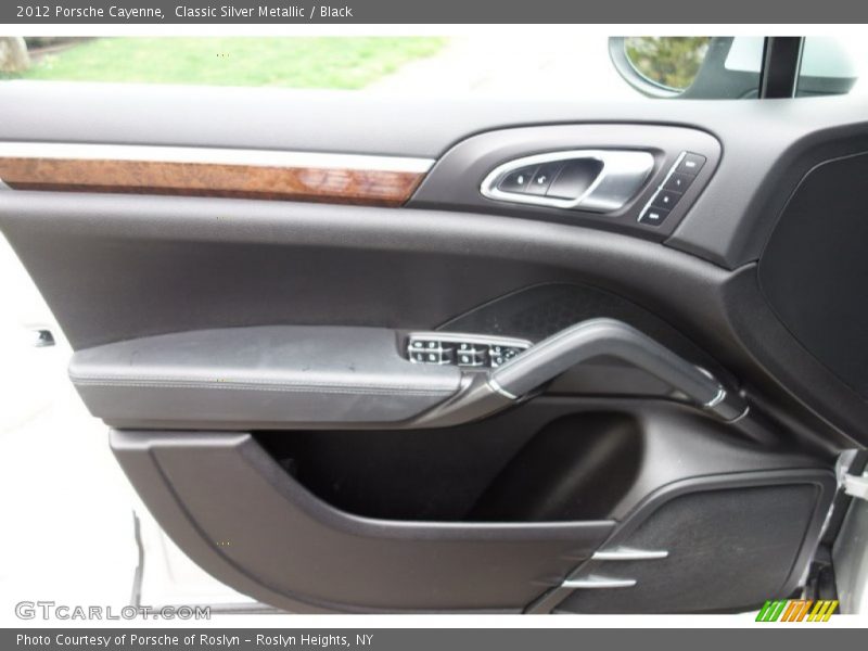 Classic Silver Metallic / Black 2012 Porsche Cayenne