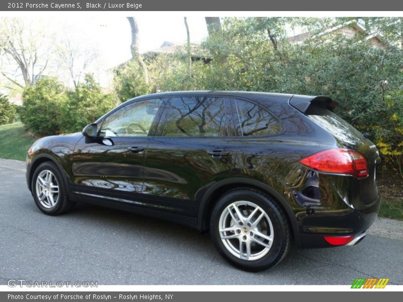 Black / Luxor Beige 2012 Porsche Cayenne S