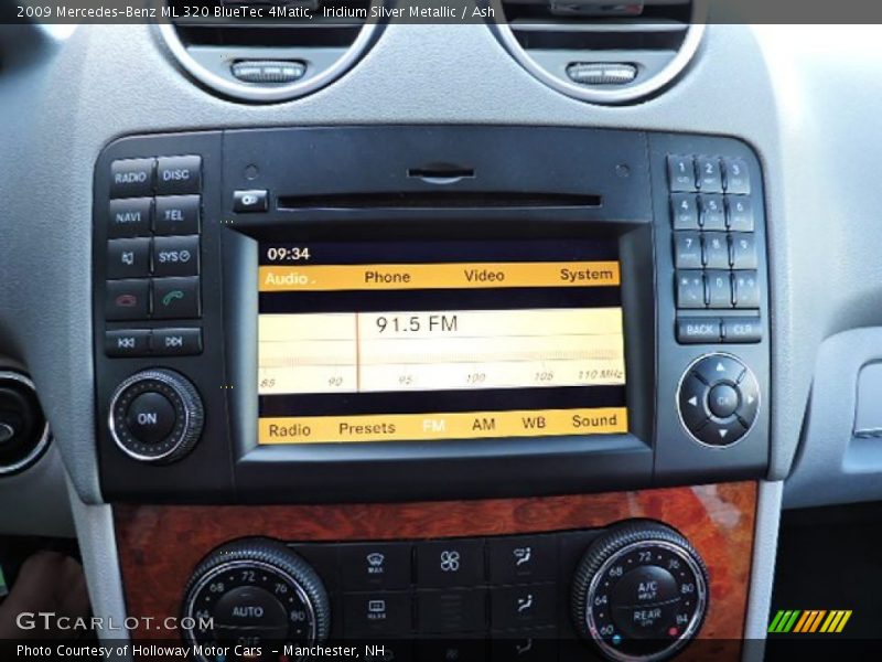 Iridium Silver Metallic / Ash 2009 Mercedes-Benz ML 320 BlueTec 4Matic