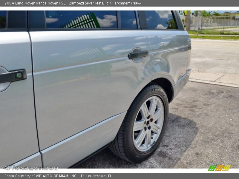 Zambezi Silver Metallic / Parchment/Navy 2004 Land Rover Range Rover HSE