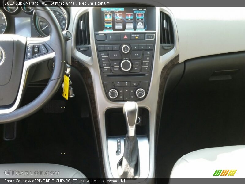Summit White / Medium Titanium 2013 Buick Verano FWD