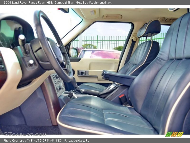 Front Seat of 2004 Range Rover HSE