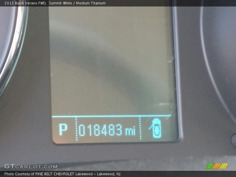 Summit White / Medium Titanium 2013 Buick Verano FWD