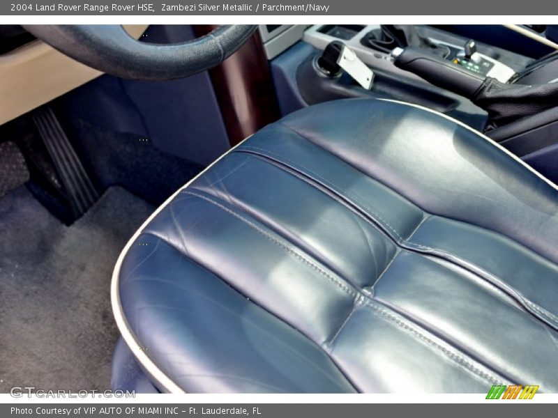 Front Seat of 2004 Range Rover HSE