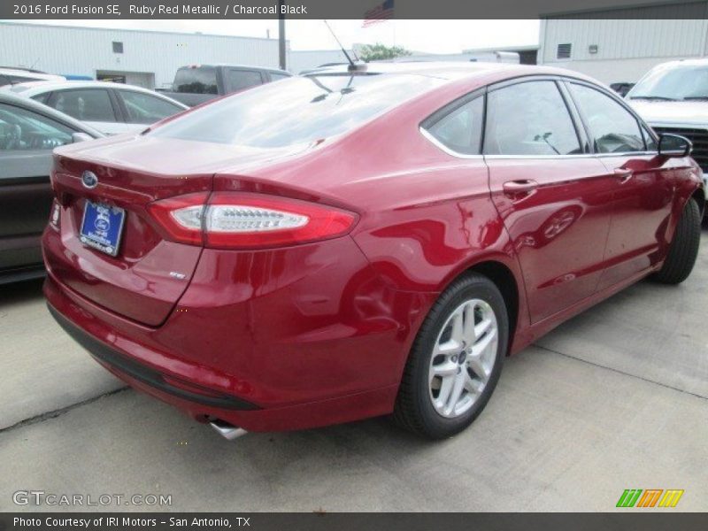 Ruby Red Metallic / Charcoal Black 2016 Ford Fusion SE