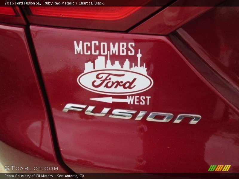 Ruby Red Metallic / Charcoal Black 2016 Ford Fusion SE