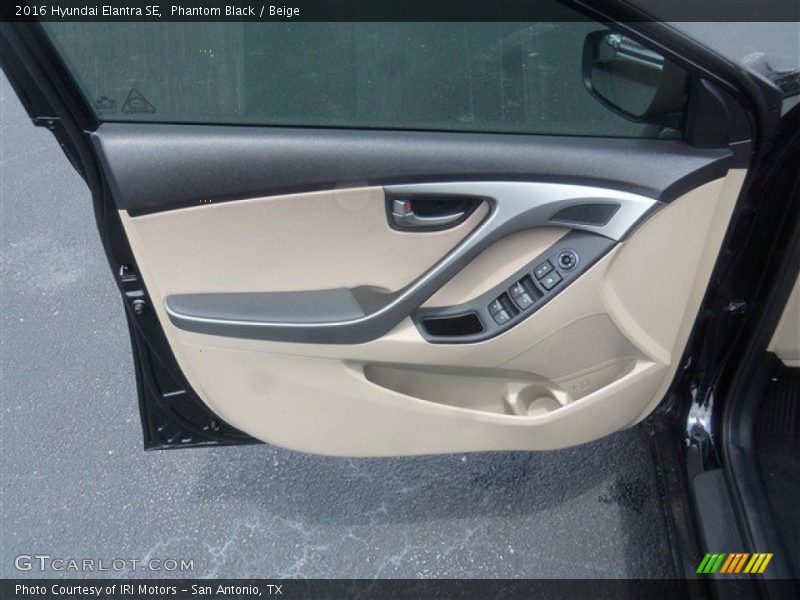 Phantom Black / Beige 2016 Hyundai Elantra SE