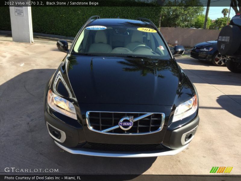 Black Stone / Sandstone Beige 2012 Volvo XC70 3.2